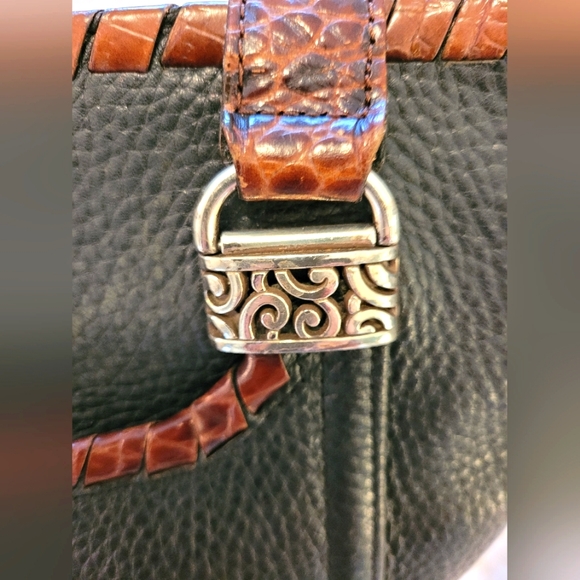 Vintage Brighton Pebbled Leather Shoulder Bag. Brown trim and hand1les. - Picture 4 of 13